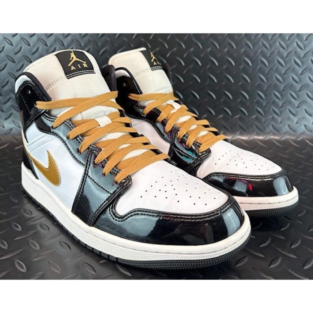 Jordan 1 Mid Patent Black White Gold 852542-007 Mens Sneakers size 11 - Picture 2 of 9